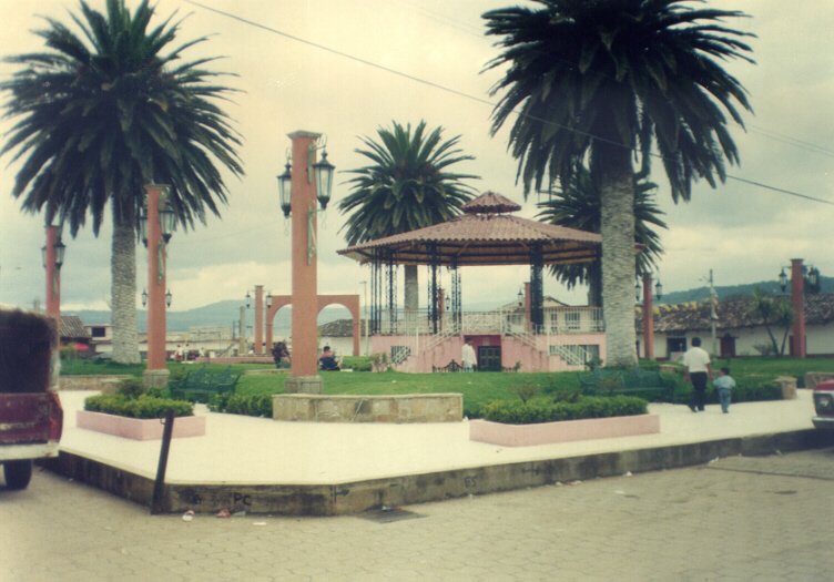 Plaza Principal de Ahuazotepec, Puebla
