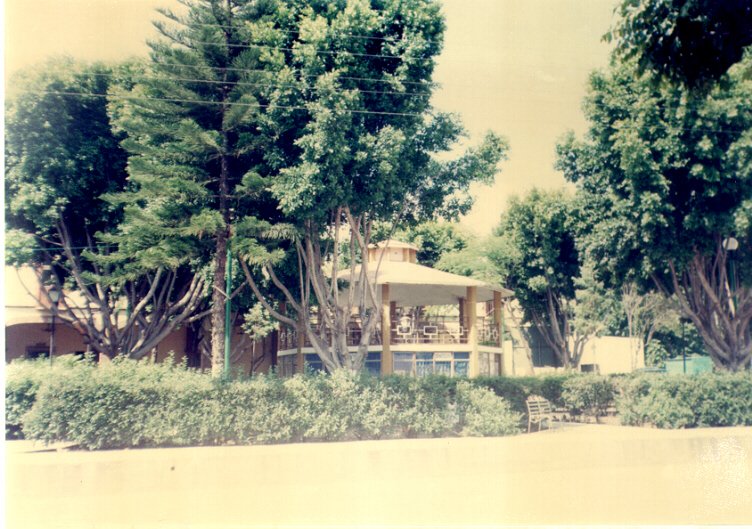 Kiosco en la Plaza Principal de Atzitzihuacán