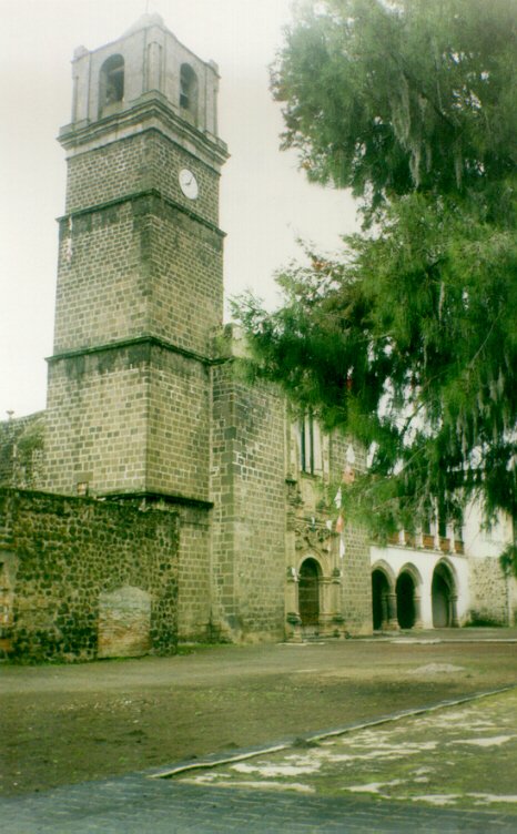 Vista Lateral del Exconvento de San Andrés