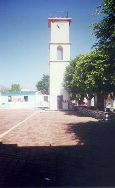 Reloj Municipal de Cohuecan, Puebla - símbolo del centro histórico