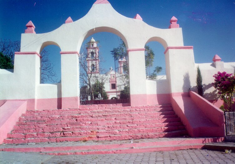 Parroquia en Honor a la Virgen María