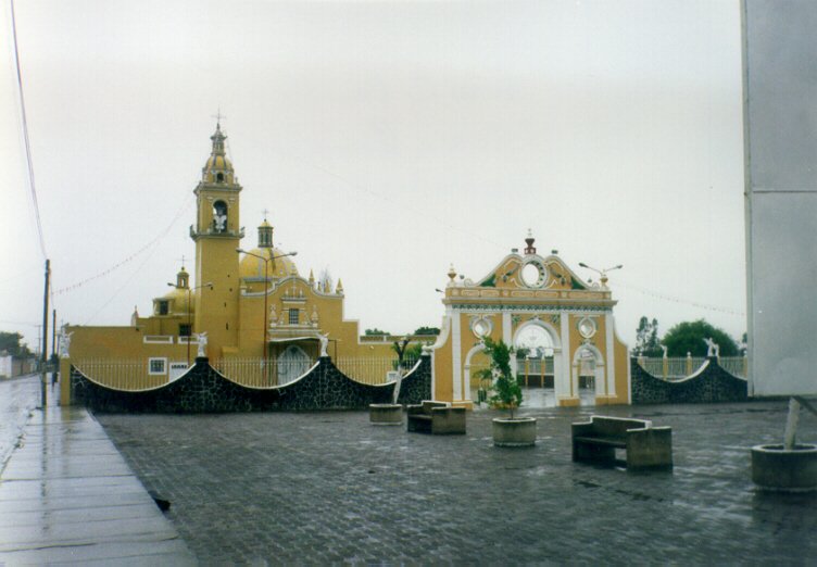 Parroquia de San Mateo Siglo XV, en el municipio Juan C. Bonilla, Pue.