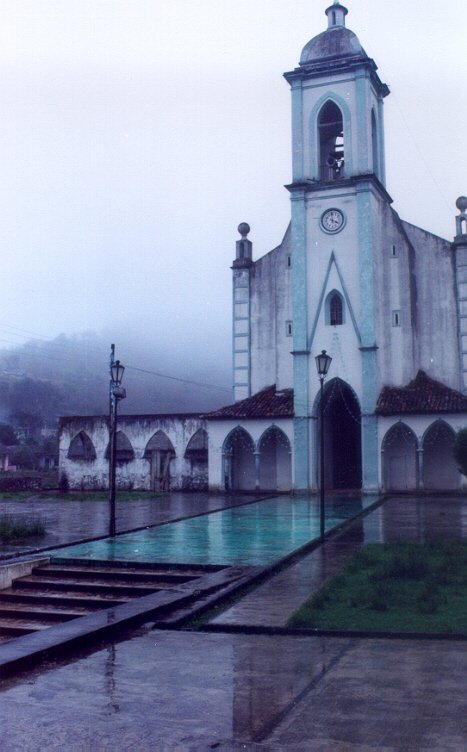 Iglesia de Santa María de la Natividad, siglo XVI, Nauzontla, Pue.