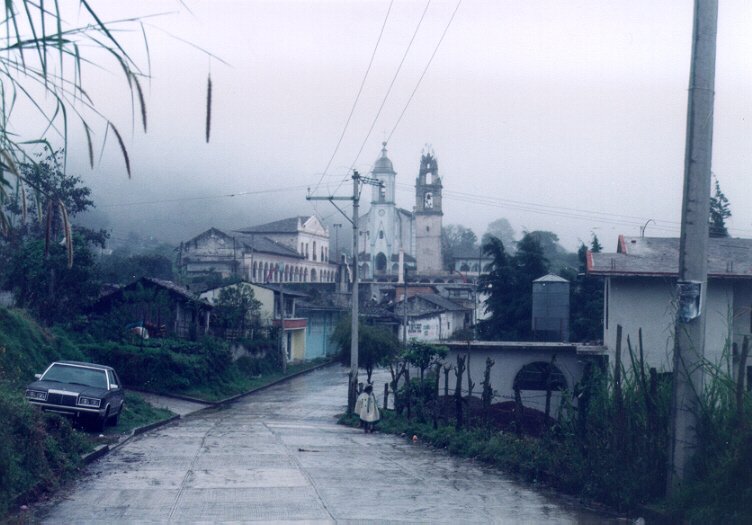 Calles de la cabecera municipal de Nauzontla, Pue.