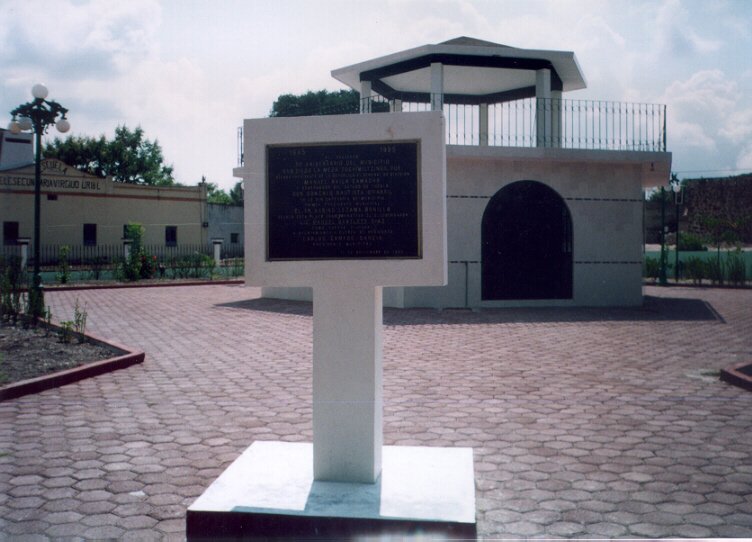 Kiosko de la Plaza Principal de San Diego la Mesa Tochimiltzingo, Pue..