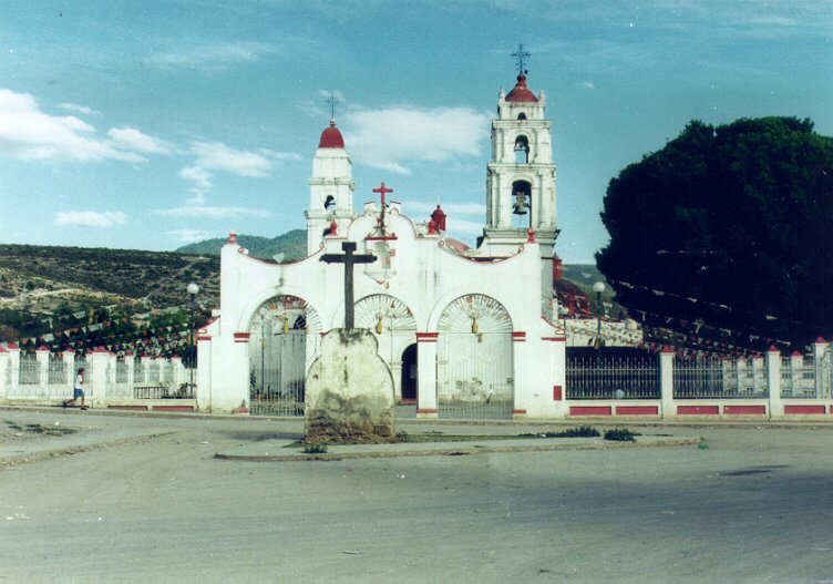 Templo Parroquial en Santiago Miahuatlán, Pue.