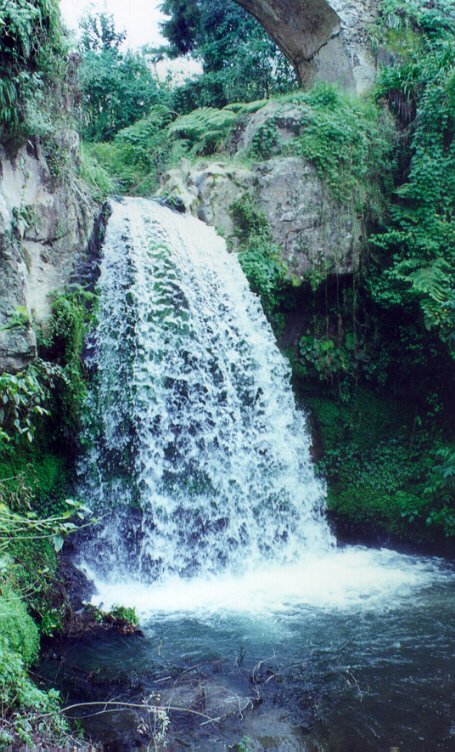 Cascada Puente Colorado