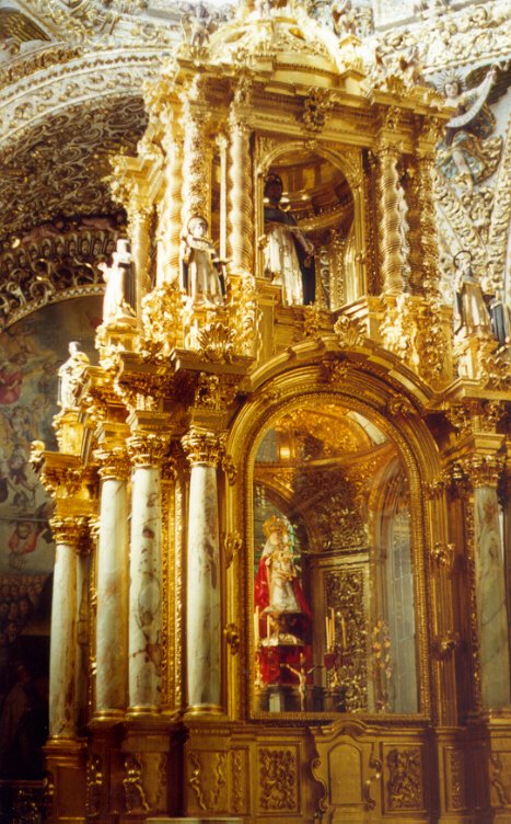 Altar de Nuestra Señora del Rosario